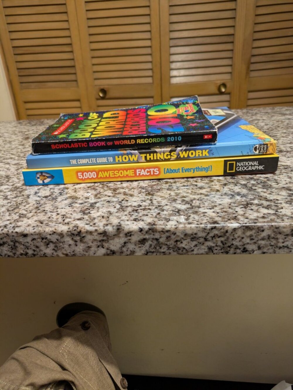 Kids Facts Book Bundle (3) – Nat Geo, Scholastic, How Things Work